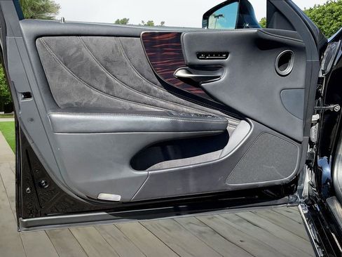 Used 2019 Lexus LS 500 AWD w/ Interior Upgrade Package image 20