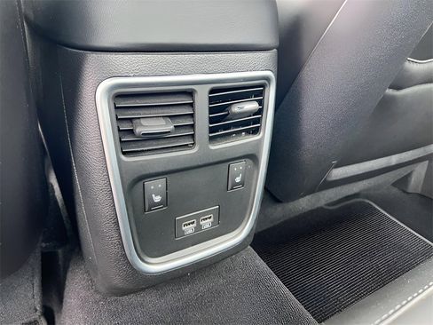 Used 2022 Dodge Charger GT w/ Plus Group image 10