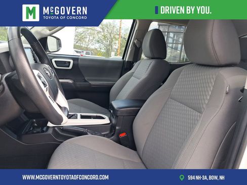 Used 2023 Toyota Tacoma SR5 AWD/4WD image 13