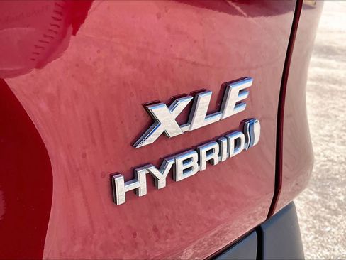 Used 2024 Toyota RAV4 XLE Premium w/ Weather Package AWD/4WD image 10