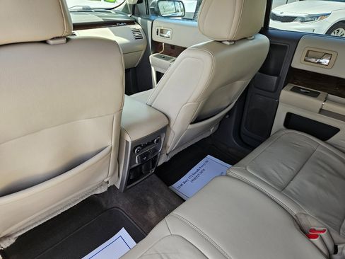 Used 2011 Ford Flex SEL w/ Rapid Spec Order Code image 15