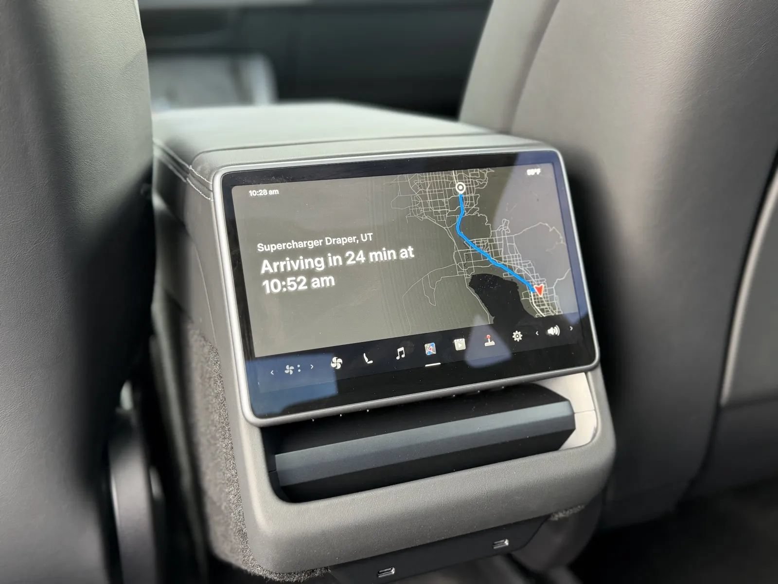Used 2026 Tesla Model Y Long Range RWD image 39