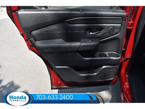New 2026 Honda Pilot Touring image 28