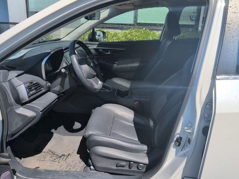 Used 2023 Subaru Outback Limited XT AWD/4WD image 10