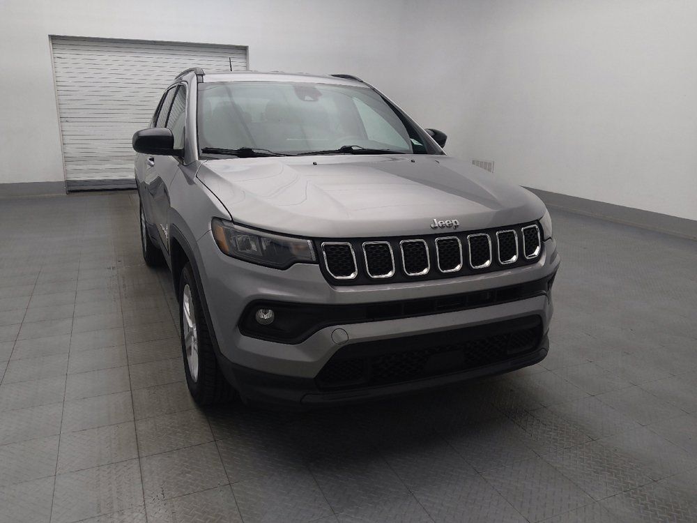 Used 2023 Jeep Compass Latitude AWD/4WD image 14