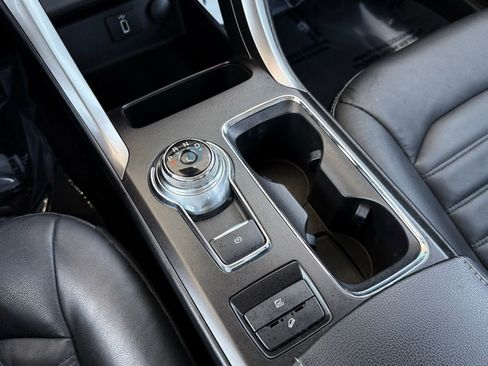Used 2018 Ford Fusion SE w/ Equipment Group 602A FWD image 36