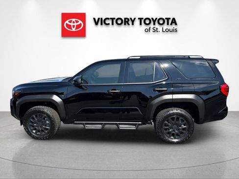 Used 2026 Toyota 4Runner SR5 AWD/4WD image 6