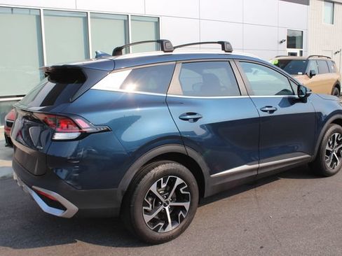 Used 2023 Kia Sportage EX AWD/4WD image 30