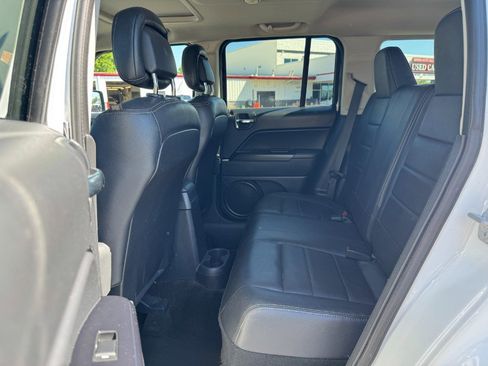 Used 2015 Jeep Patriot High Altitude AWD/4WD image 16
