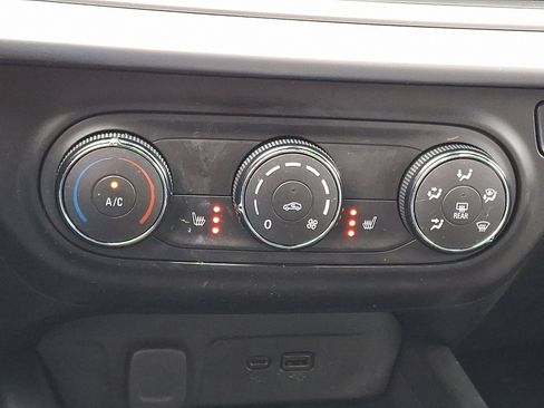 Used 2024 Chevrolet Trax RS w/ Driver Confidence Package image 16