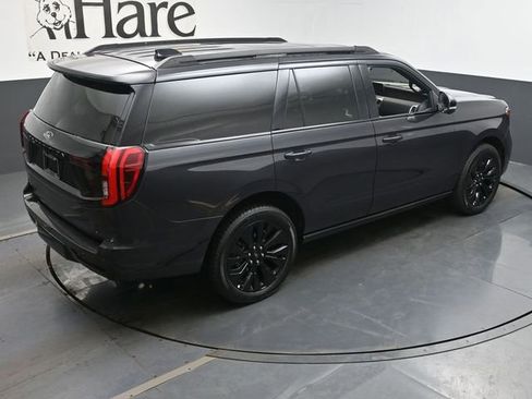 Used 2025 Ford Expedition Platinum w/ Stealth Appearance Package AWD/4WD image 42