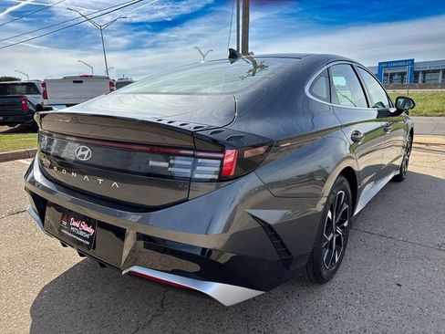 Used 2025 Hyundai Sonata SEL FWD image 4