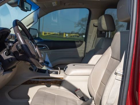 Used 2016 GMC Yukon Denali w/ Open Road Package AWD/4WD image 25