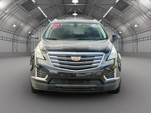 Used 2017 Cadillac XT5 Luxury AWD/4WD image 2