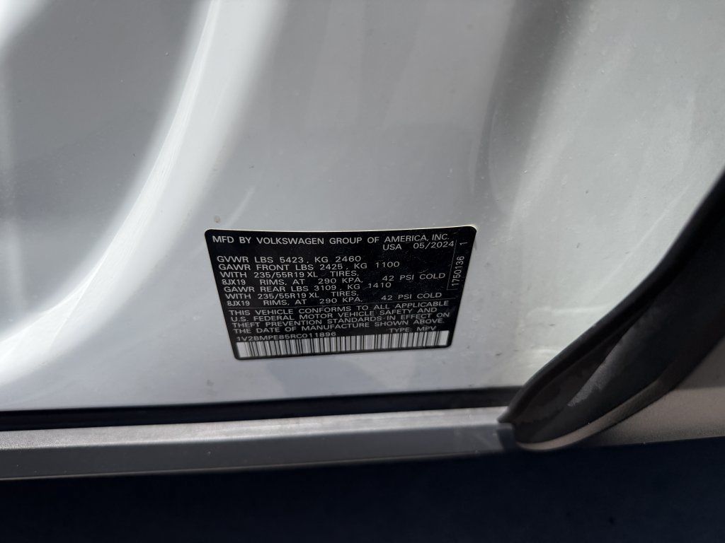 Used 2024 Volkswagen ID.4 2WD image 43