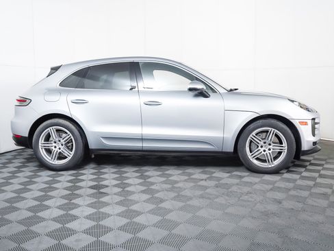 Certified 2021 Porsche Macan S image 9