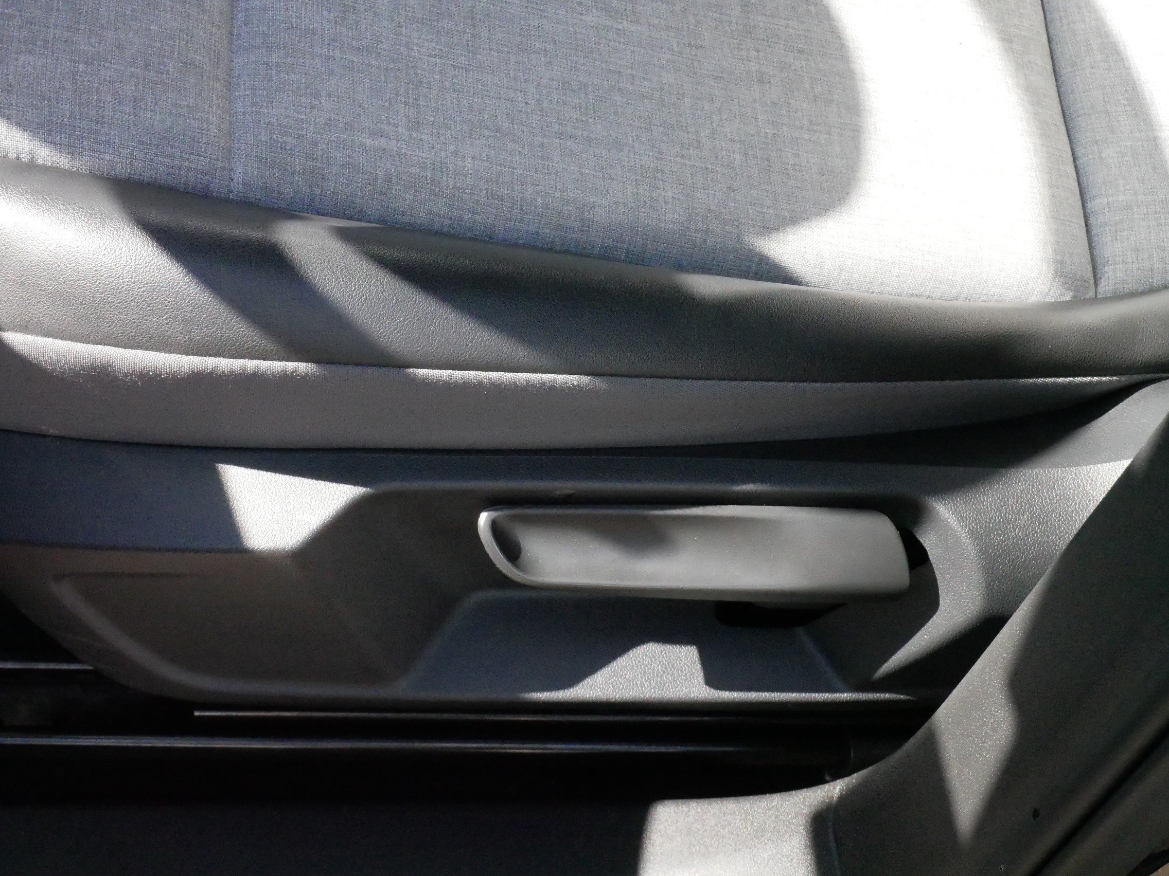 Certified 2023 Volkswagen ID.4 Pro AWD/4WD image 16