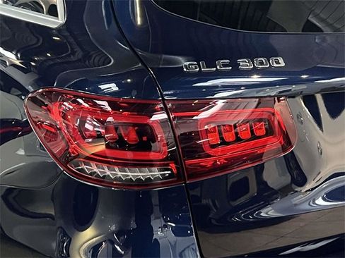 Certified 2022 Mercedes-Benz GLC 300 4MATIC image 10