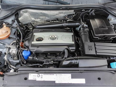 Used 2012 Volkswagen Tiguan SE image 26