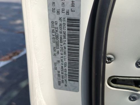 Used 2017 Jeep Compass Latitude w/ Popular Equipment Group image 37