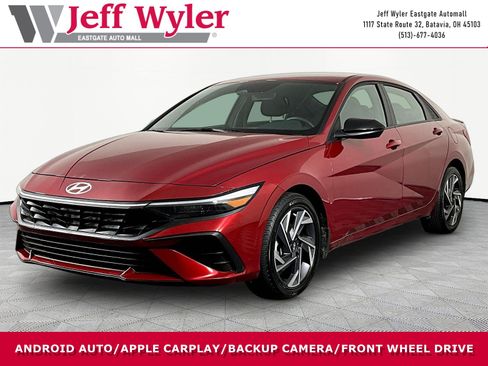 Used 2025 Hyundai Elantra Sport FWD image 1