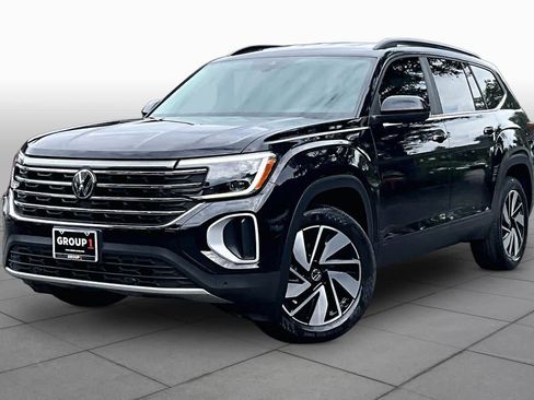 Used 2024 Volkswagen Atlas SE AWD/4WD image 1