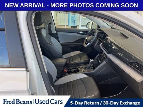 Used 2023 Volkswagen Taos SEL image 6