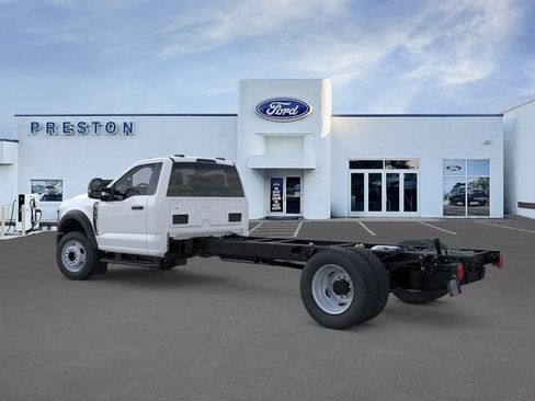 New 2026 Ford F450 XL w/ XL Chrome Package RWD image 4