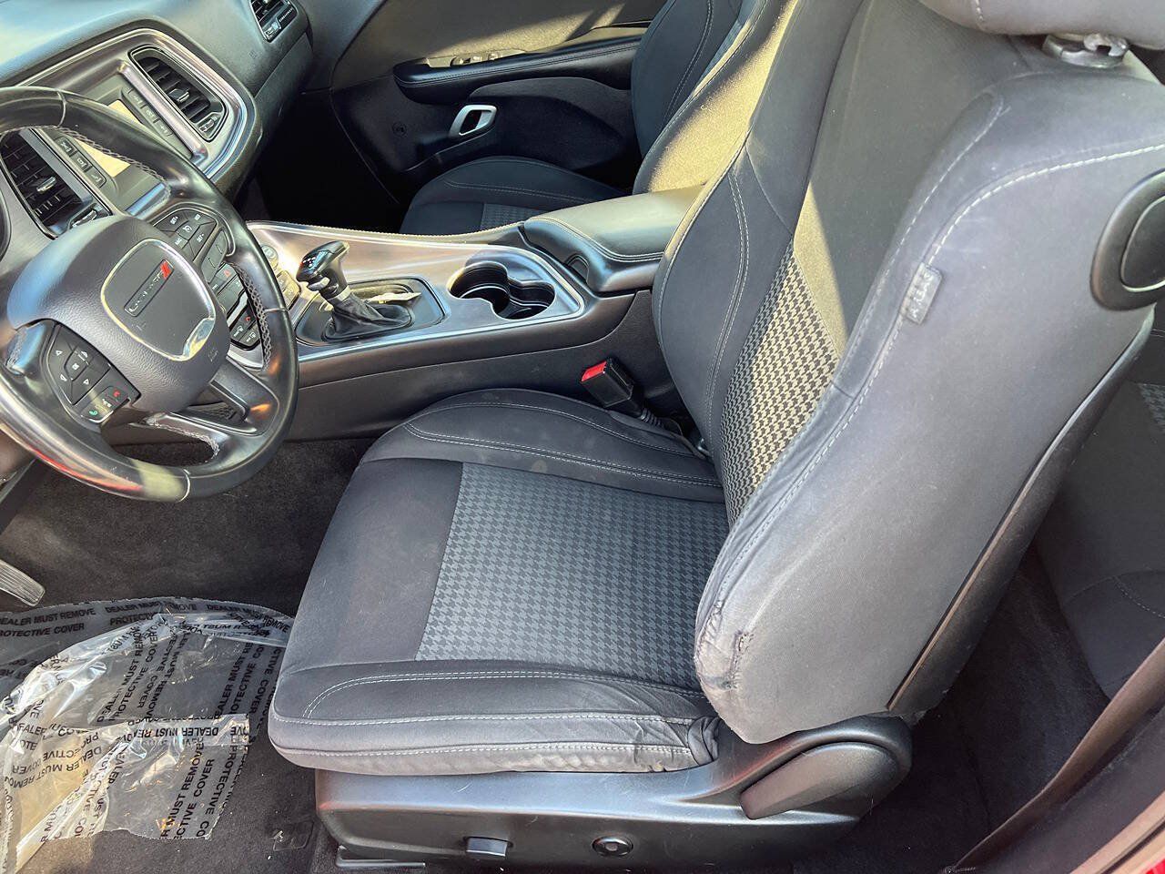 Used 2015 Dodge Challenger SXT RWD image 18
