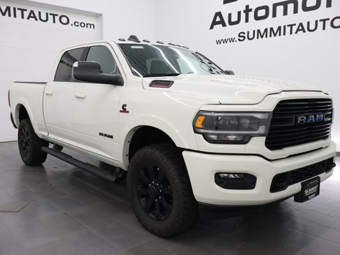 Used 2022 RAM 2500 Laramie w/ Night Edition AWD/4WD image 2