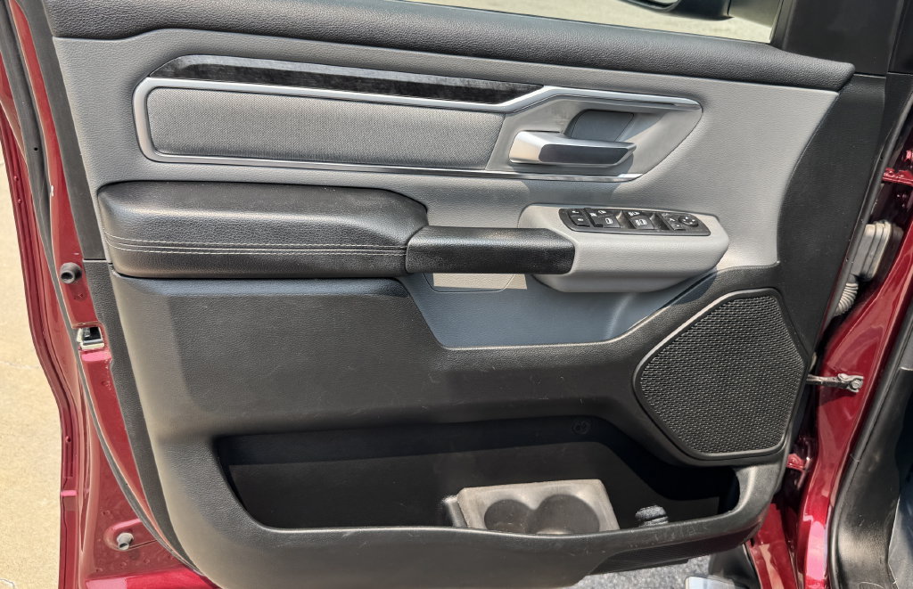 Used 2019 RAM 1500 Big Horn AWD/4WD image 13