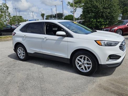Used 2022 Ford Edge SEL image 2