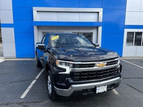 Used 2022 Chevrolet Silverado 1500 LT image 3