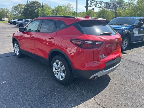 Used 2022 Chevrolet Blazer LT AWD/4WD image 2