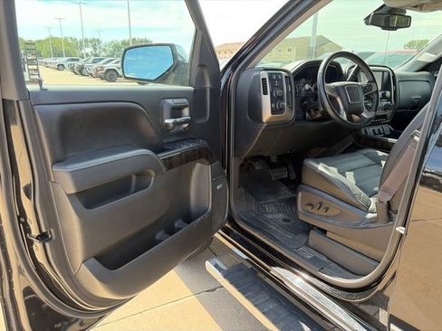 Used 2016 GMC Sierra 1500 Denali w/ Enhanced Driver Alert Package AWD/4WD image 10