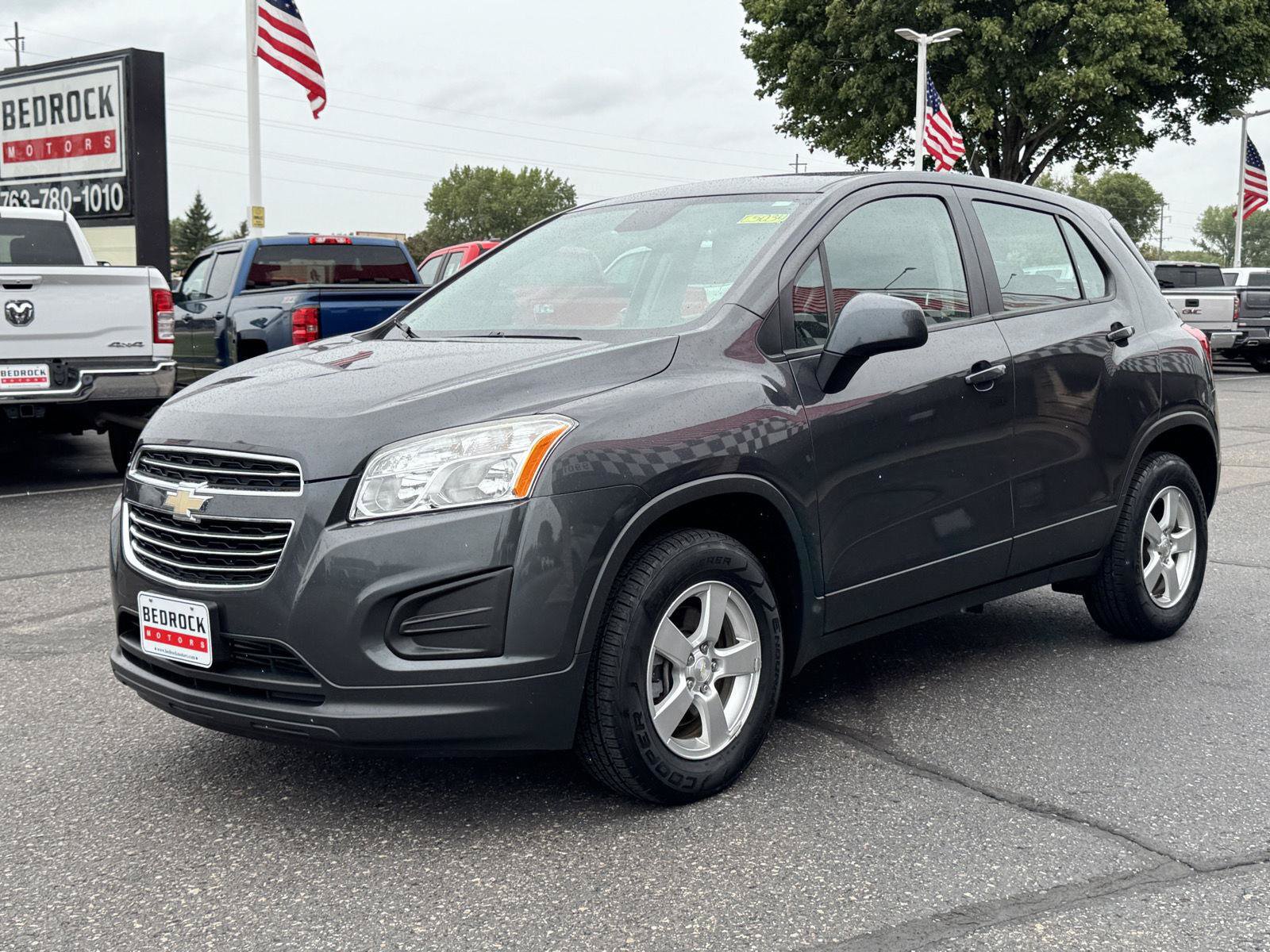 Used 2016 Chevrolet Trax LS AWD/4WD image 3