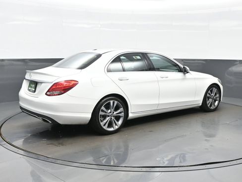 Used 2018 Mercedes-Benz C 300 Sedan w/ Premium Package image 8