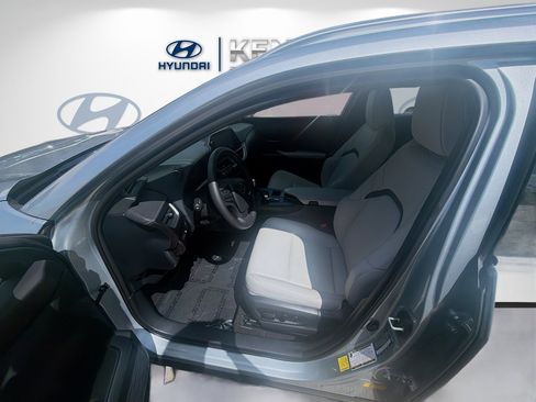 Used 2025 Lexus UX 300h FWD image 16