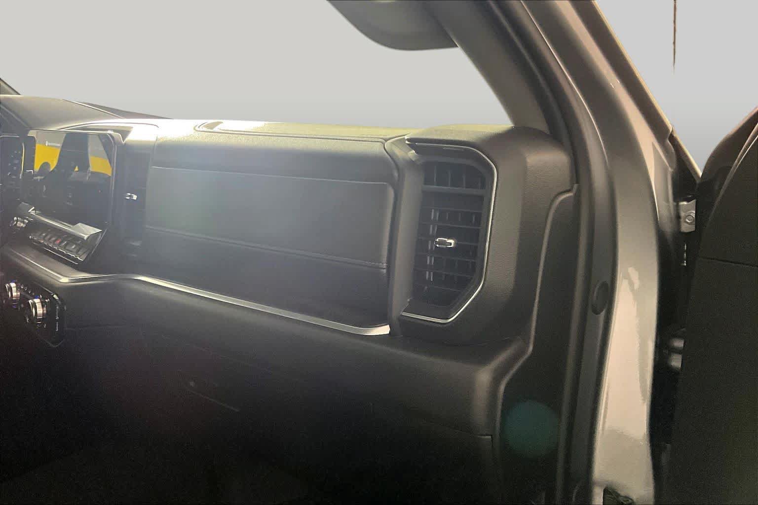 Certified 2026 GMC Sierra 1500 SLT AWD/4WD image 20