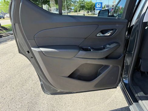 Used 2019 Chevrolet Traverse LT AWD/4WD image 29
