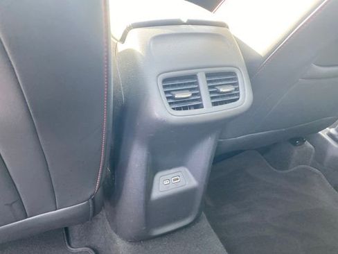 Certified 2023 Buick Envision Essence w/ Sport Touring Package image 19