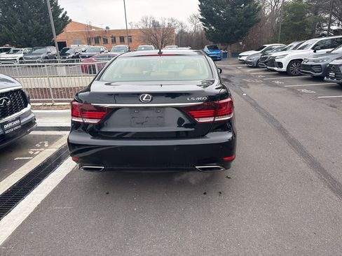 Used 2013 Lexus LS 460 w/ Comfort Pkg image 5