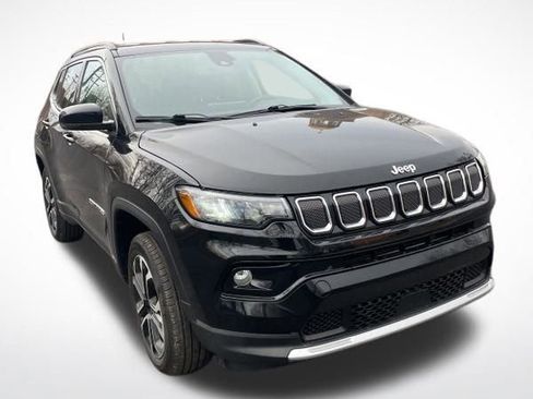 Used 2022 Jeep Compass Limited image 7