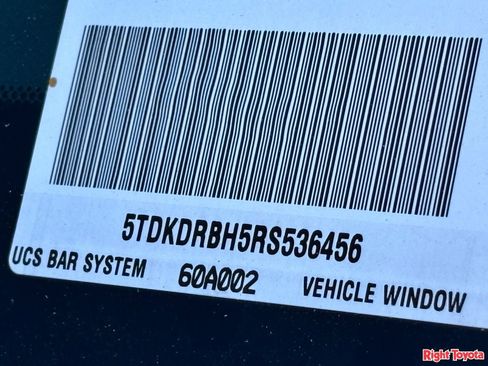 Certified 2024 Toyota Highlander XLE AWD/4WD image 36
