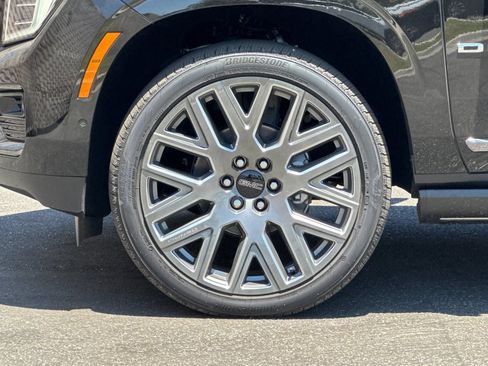New 2026 GMC Yukon XL Denali Ultimate AWD/4WD image 27