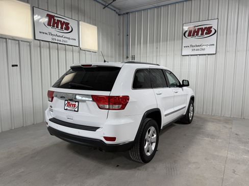 Used 2013 Jeep Grand Cherokee Laredo image 3