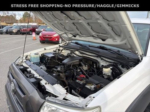 Used 2014 Toyota Tacoma PreRunner w/ Convenience Package image 11