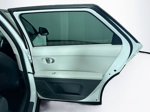 Used 2024 Hyundai Ioniq 5 SEL image 29