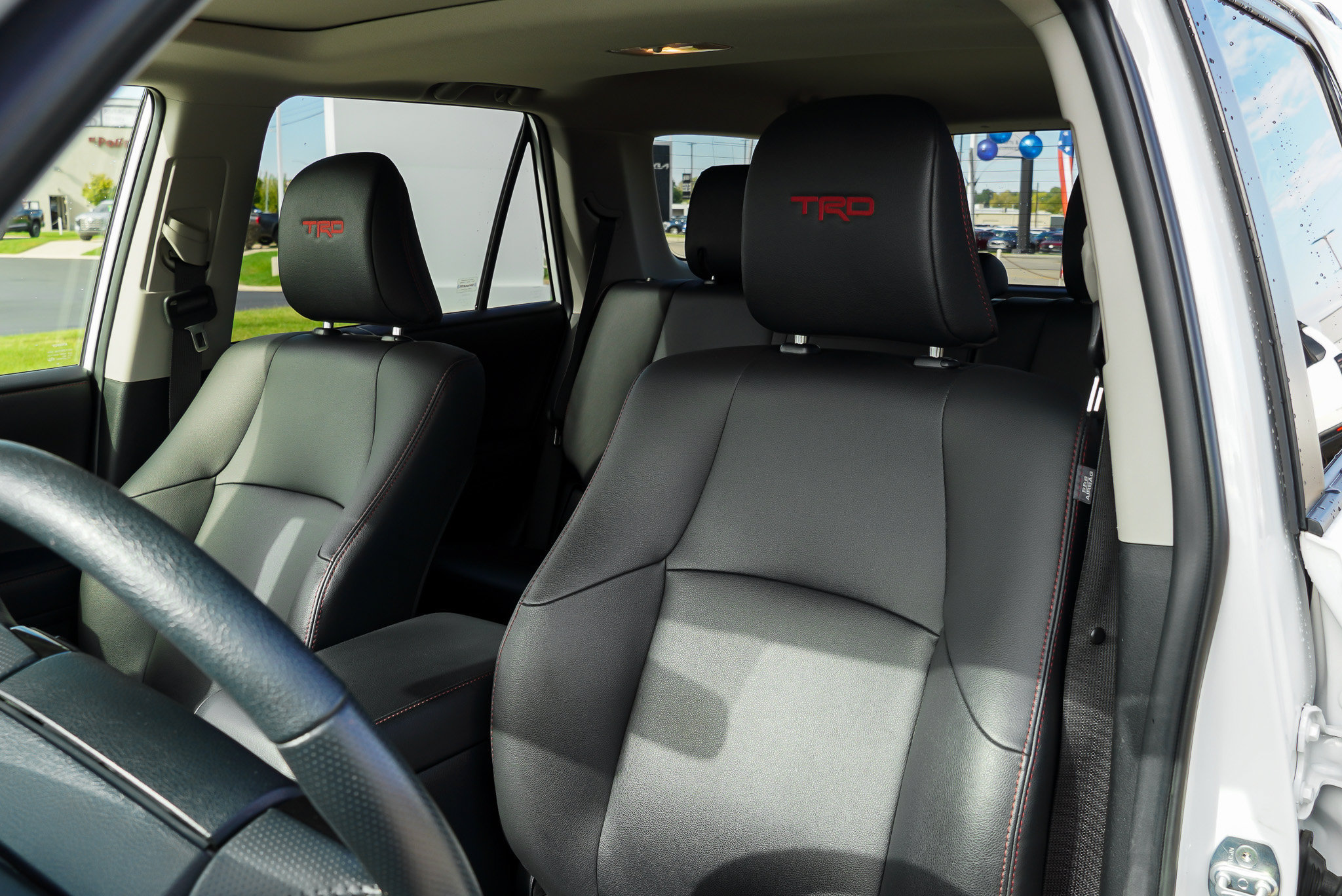 Certified 2024 Toyota 4Runner TRD Off-Road Premium w/ Moonroof Package AWD/4WD image 16