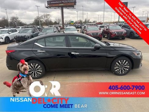 New 2025 Nissan Altima 2.5 SV image 6